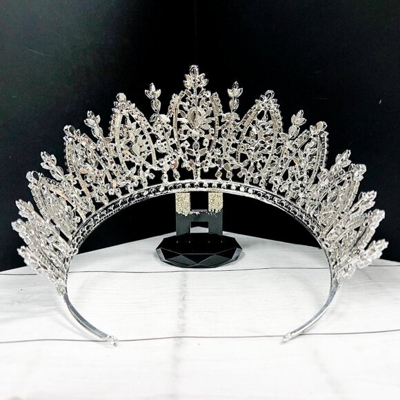 Bridal Headpiece, Wedding crown, Royal Queen Tiara, Zirconia Crown, Gift Box